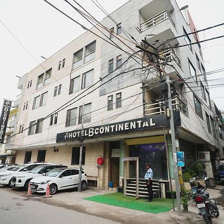 Hotel B Continental Delhi  Exteriör bild