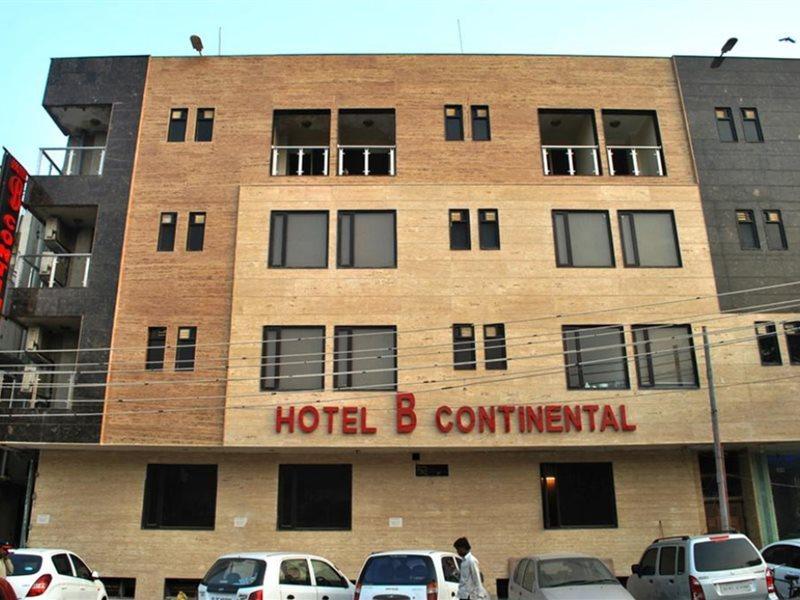 Hotel B Continental Delhi  Exteriör bild